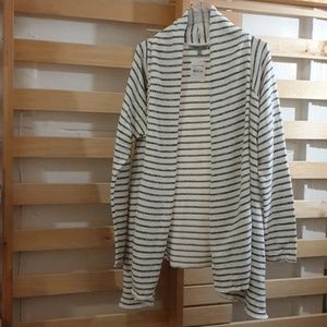 Olivia Sky Women's Sweater Cardigan Size L NEW